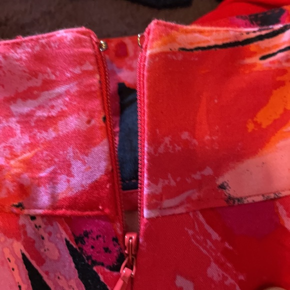 EUC Lane Bryant Red Abstract Straight Skirt, Sz 22 - Picture 6 of 6